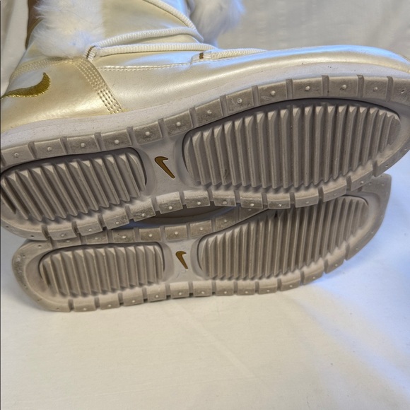 Nike Rare vintage snow boots women’s 8.5 Glacier White - Picture 9 of 9